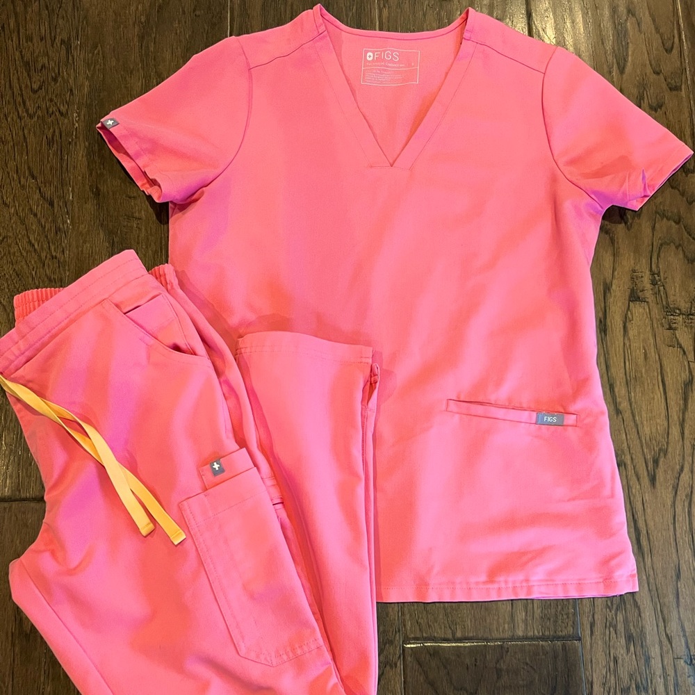 Figs scrub set
